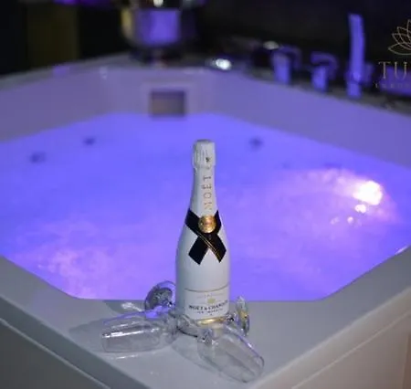 Tulum Luxury Suites-skopje *