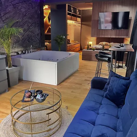 Tulum Luxury Suites-skopje Apartmán *